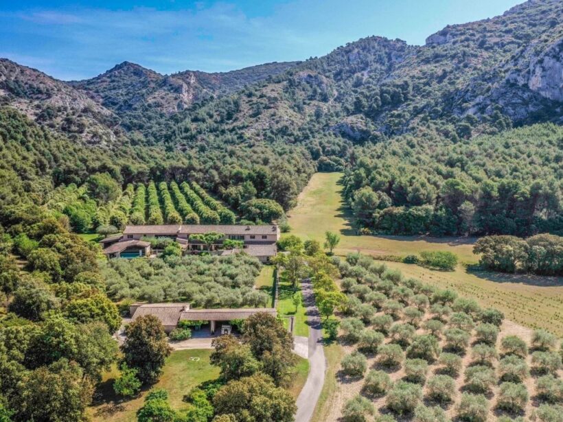 Ensemble immobilier à vendre entre Luberon et Alpilles en Provence.