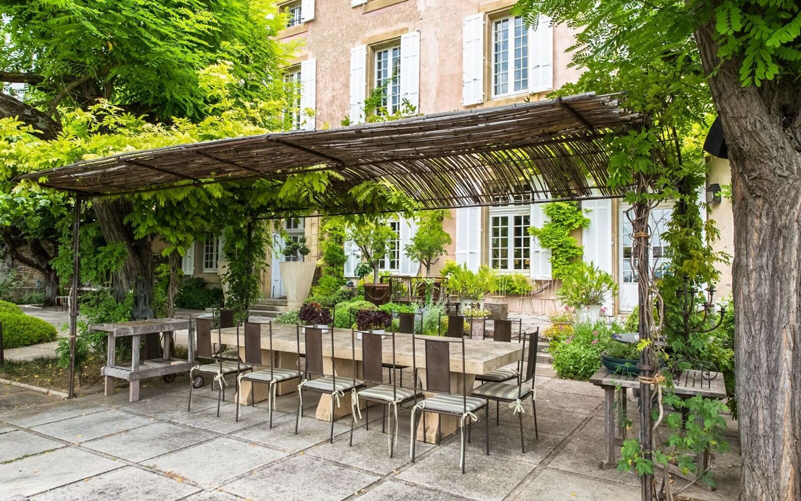Un château aux jardins remarquables en Provence