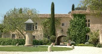 Bien immobilier de prestige à vendre en Vaucluse en Provence.