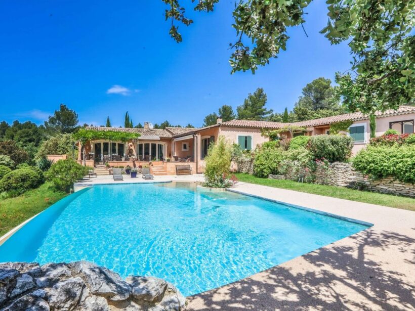 Une maison dans la garrigue